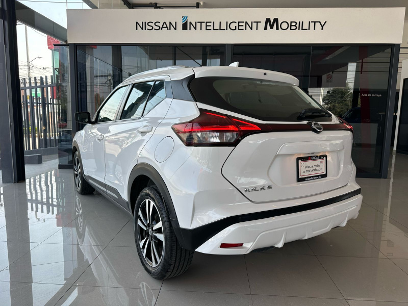 Nissan Kicks  5 pts. Sense, 1.6l, TM5, a/ac., VE, RA-16 (línea anterior) 2020